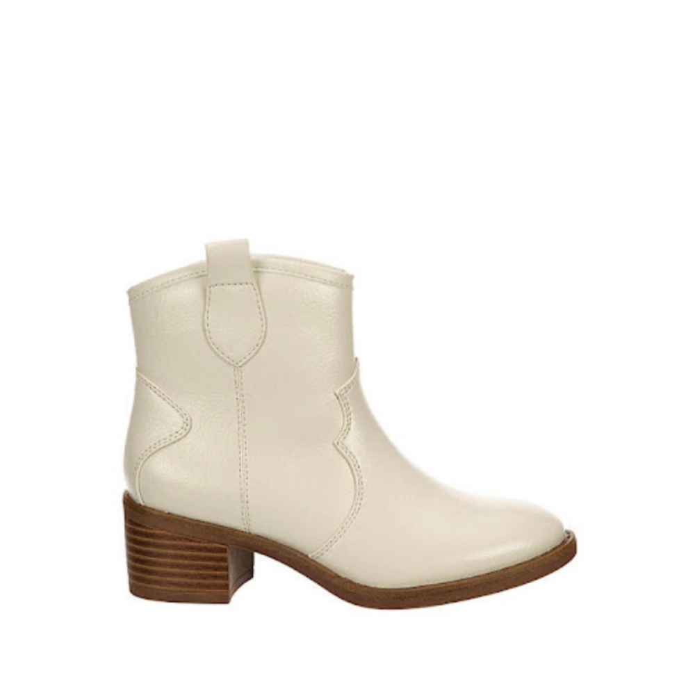 Waterproof white pleather booties. Womens size 5-6